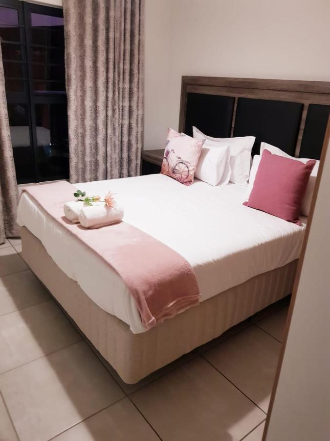 Rnr Crystal Lagoon Apartment Pretoria